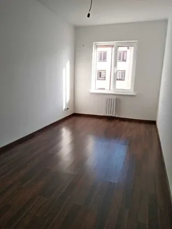 70 m², 3-xonali kvartira, 2/5-3