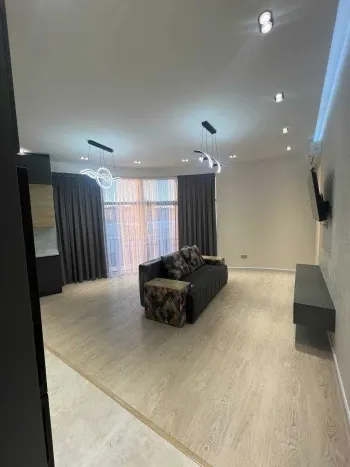 80 м², 3-комн. квартира, 6/10-1