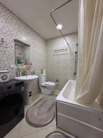 100 м², 4-комн. квартира, 3/8-3