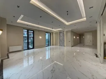 181 м², 4-комн. квартира, 10/12-3