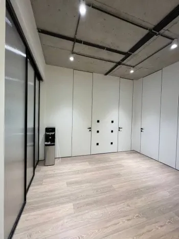 113 м², 3-комн. квартира, 3/12-2