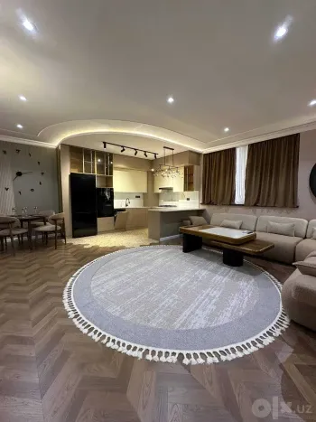 151 м², 5-комн. квартира, 10/11-0