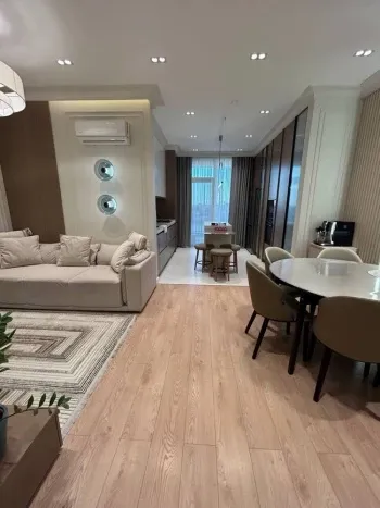 130 м², 4-комн. квартира, 3/6-2