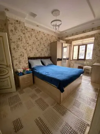 147 м², 5-комн. квартира, 1/9-3