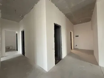151 m², 5-xonali kvartira, 8/8-2