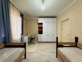 105 м², 3-комн. квартира, 4/7-1