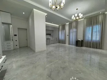 130 м², 3-комн. квартира, 2/10-0