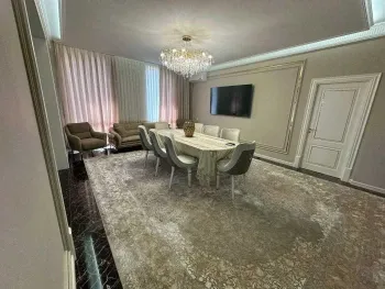 230 м², 4-комн. квартира, 9/10-1