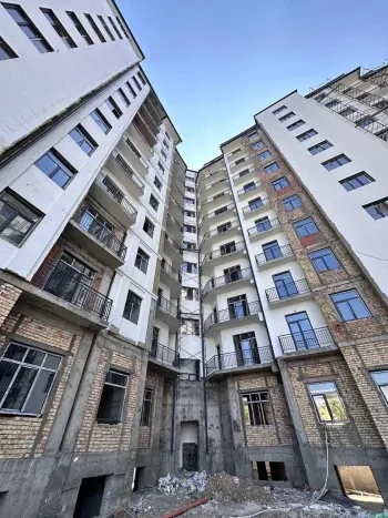 184 m², 5-xonali kvartira, 1/11-2