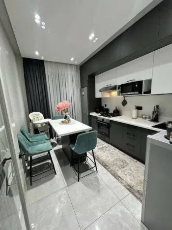 83 m², 3-xonali kvartira, 1/9-1
