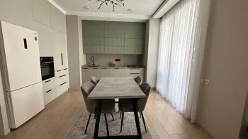 100 м², 4-комн. квартира, 3/7-1