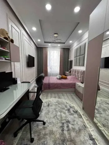 135 м², 5-комн. квартира, 1/9-2