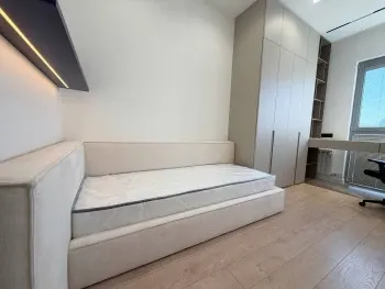80 м², 3-комн. квартира, 7/9-3
