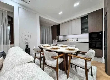 179 м², 5-комн. квартира, 8/9-1