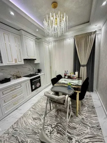 160 m², 4-xonali kvartira, 1/8-1