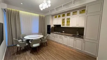 130 м², 4-комн. квартира, 8/10-0