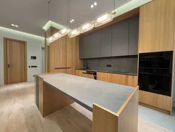 80 м², 3-комн. квартира, 7/9-2