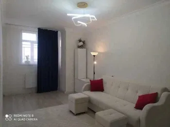 80 м², 3-комн. квартира, 8/8-1