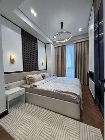 172 м², 5-комн. квартира, 4/14-0