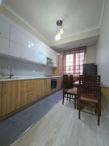 72 м², 3-комн. квартира, 2/8-2