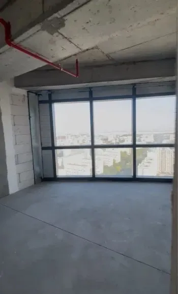 100 м², 3-комн. квартира, 26/48-0