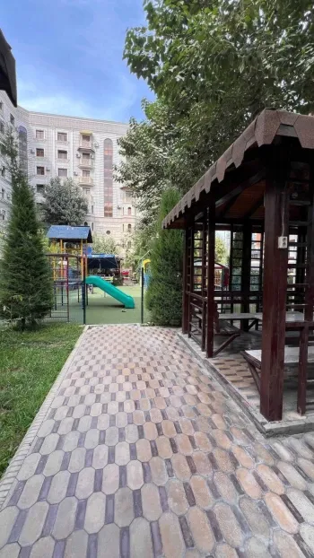 60 м², 2-комн. квартира, 2/8-1