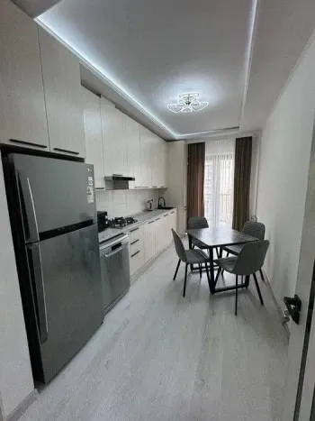 90 m², 3-xonali kvartira, 4/10-1