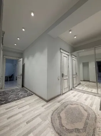 100 м², 3-комн. квартира, 4/10-3