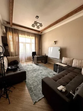 180 м², 5-комн. квартира, 7/7-0