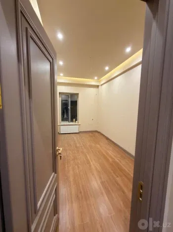 141 м², 3-комн. квартира, 9/10-3