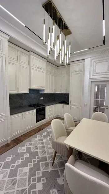 100 м², 4-комн. квартира, 8/10-2
