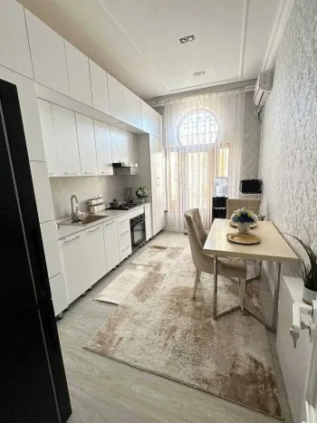 144 м², 4-комн. квартира, 8/8-1