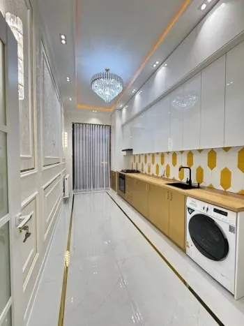 155 m², 5-xonali kvartira, 8/8-2