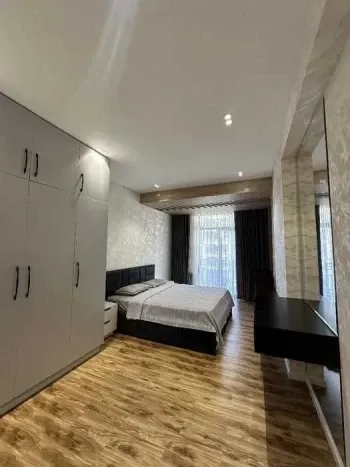 120 м², 4-комн. квартира, 3/10-0