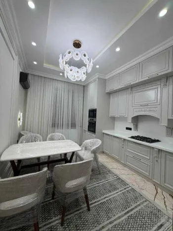 140 м², 4-комн. квартира, 5/10-1