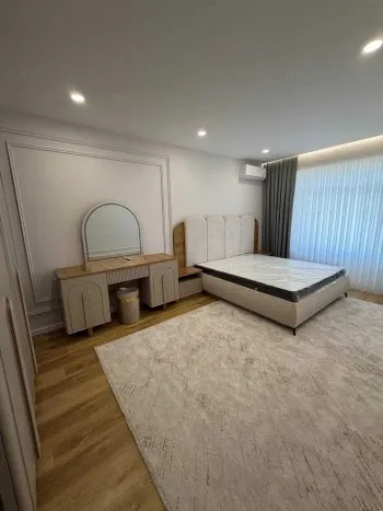 80 м², 3-комн. квартира, 8/10-0