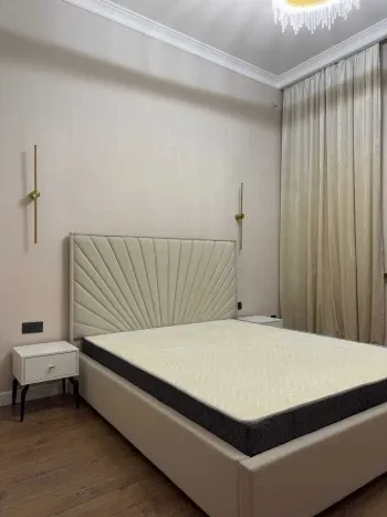 90 м², 3-комн. квартира, 1/8-3