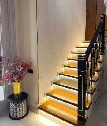 141 м², 4-комн. квартира, 8/9-2