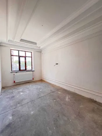 85 м², 3-комн. квартира, 4/8-3