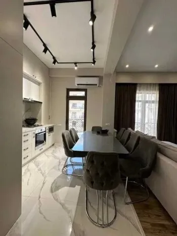 70 м², 3-комн. квартира, 4/7-1