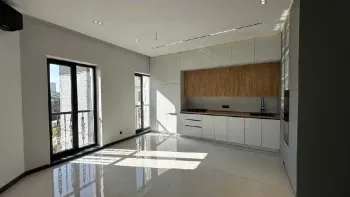 95 м², 3-комн. квартира, 8/10-0