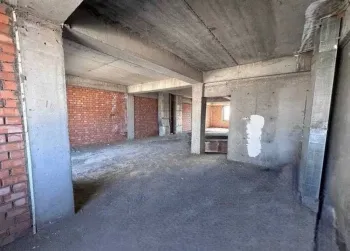 250 м², многокомнатная квартира, 9/10-0