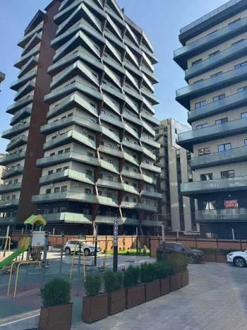 123 м², 3-комн. квартира, 2/9-0