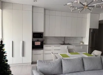 100 м², 3-комн. квартира, 9/10-1