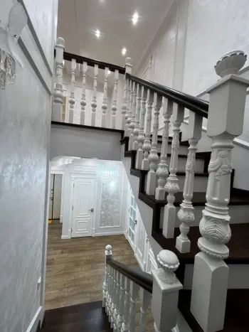 160 м², 5-комн. квартира, 8/9-1