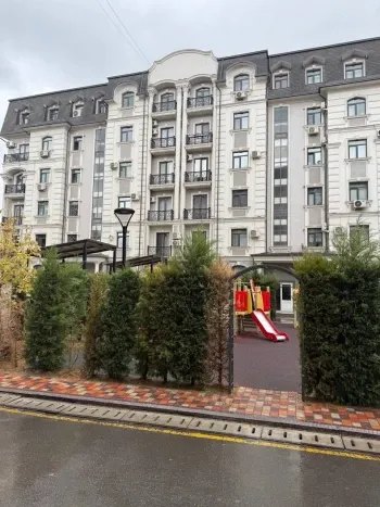 82 м², 3-комн. квартира, 3/6-3