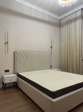 90 м², 3-комн. квартира, 1/8-0