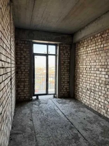 180 м², многокомнатная квартира, 9/10-1