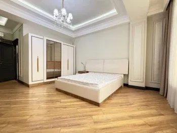135 м², 3-комн. квартира, 3/6-3