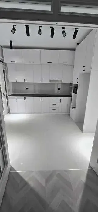 57 м², 2-комн. квартира, 2/9-1